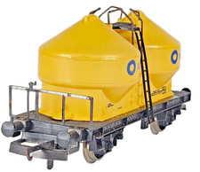 Lima Twin Silo 302805 HO Gauge