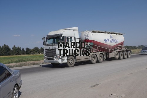 Truck photo sinotruk - truck,